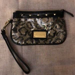 Betsey Johnson Betseyville wristlet / clutch